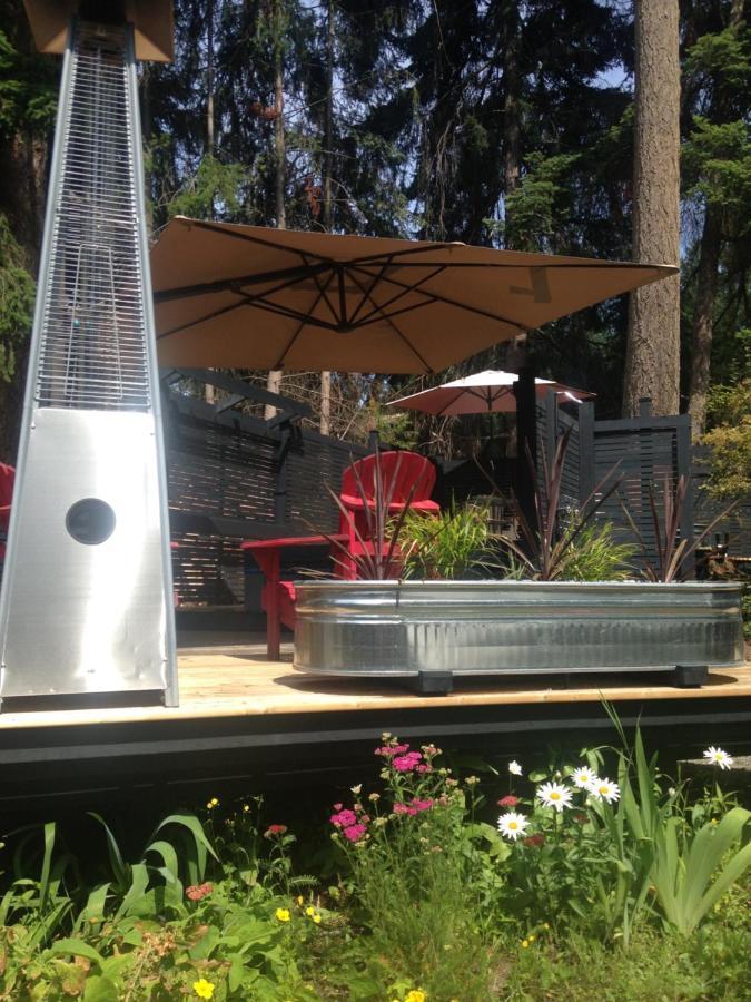 Ganges Salt Spring Carriage House B&B מראה חיצוני תמונה