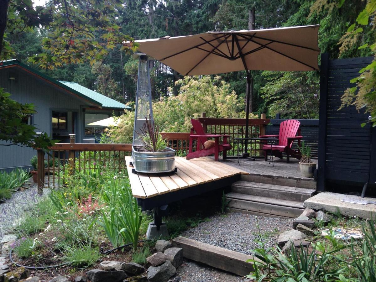 Ganges Salt Spring Carriage House B&B מראה חיצוני תמונה