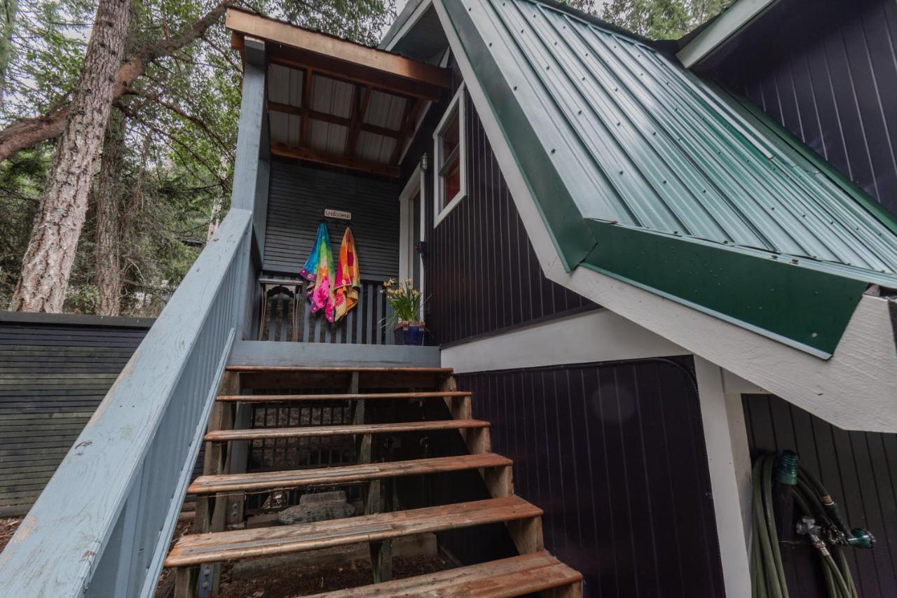 Ganges Salt Spring Carriage House B&B מראה חיצוני תמונה